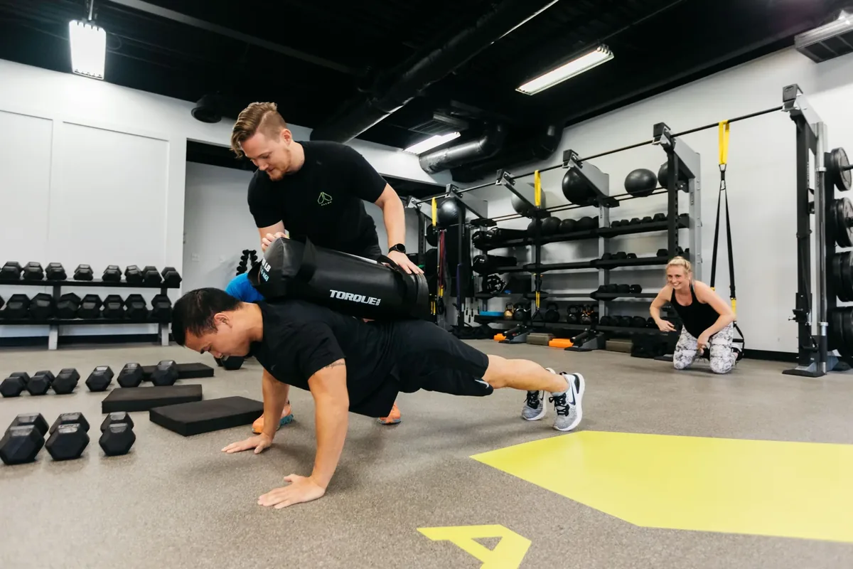 Alloy Personal Training Royal Oak members training together in Royal Oak